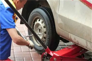 建邺区附近拖车24小时服务热线电话