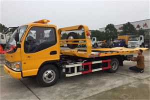 建邺区哪里有拖车服务