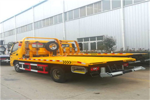 建邺区附近拖车救援搭电