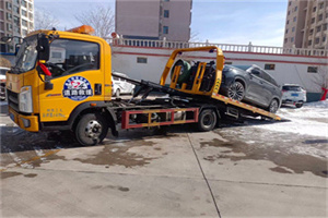 建邺区救援拖车费用怎么算